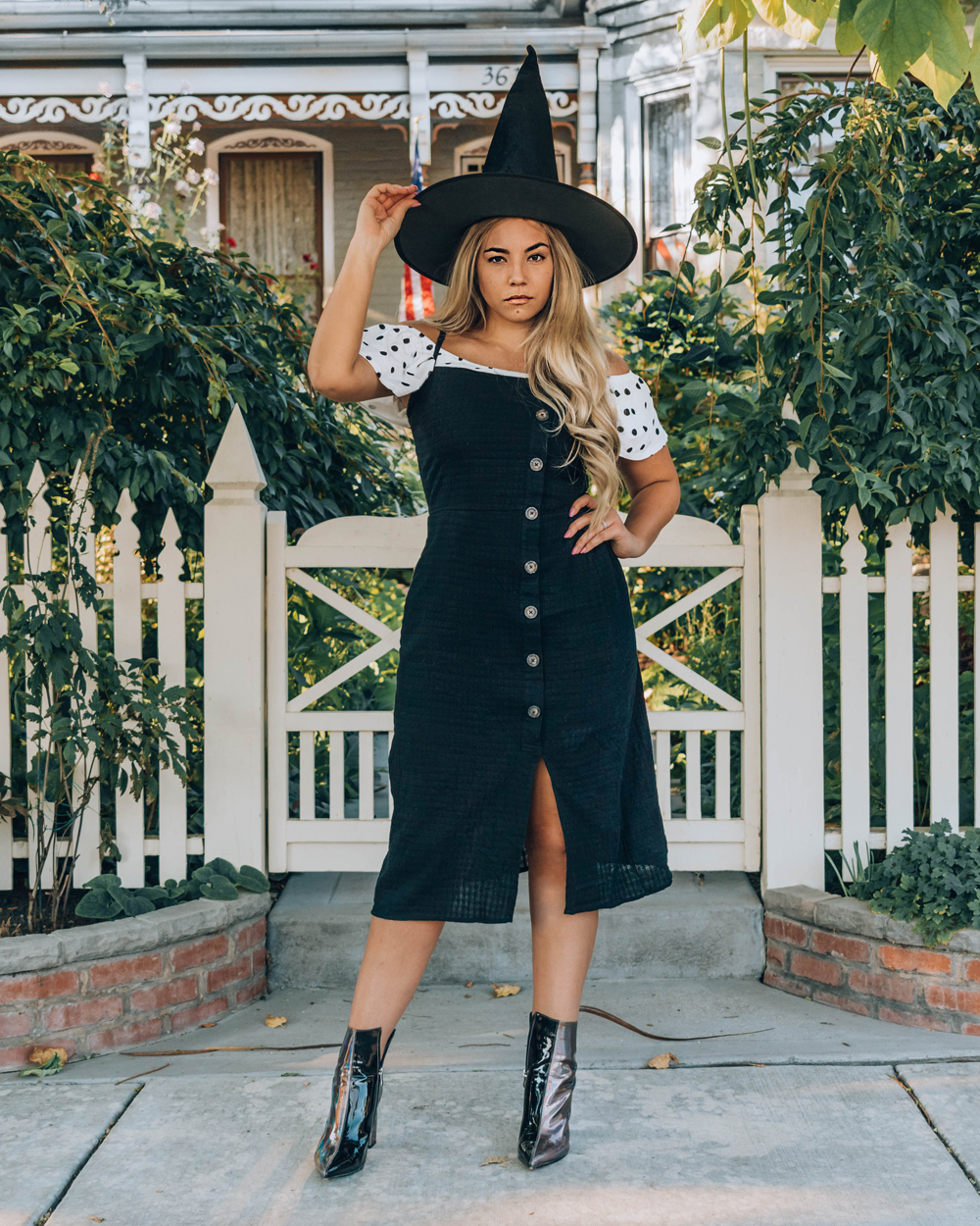 DIY witch costume using a LBD